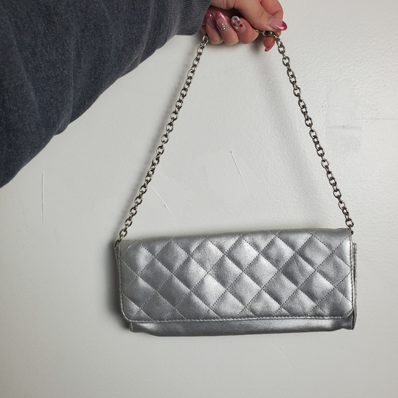 Celine Dion Sensational Silver Cushioned Bag - Picture 14 of 15